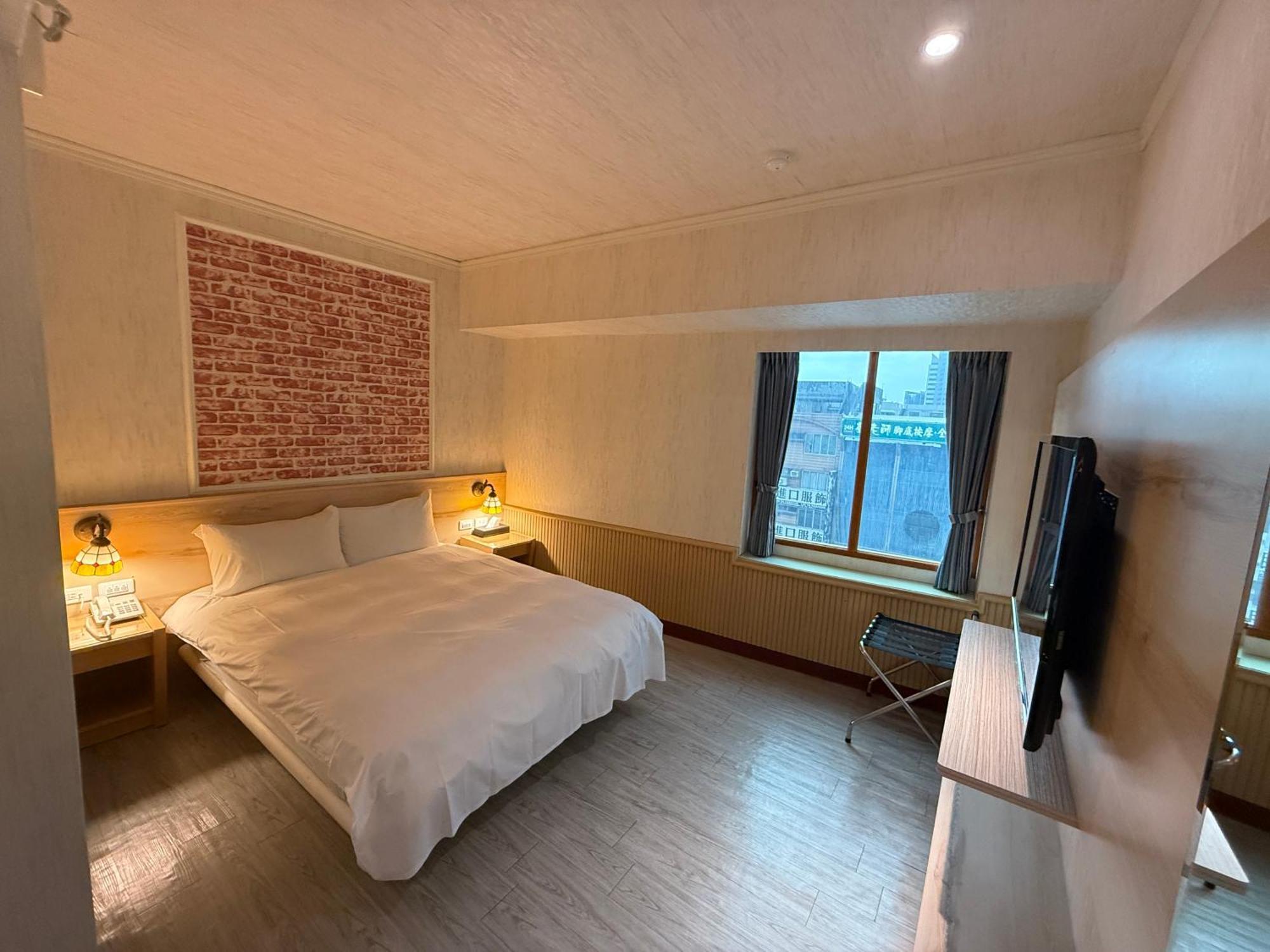 Sung Tai Hotel Kaohsiung Zewnętrze zdjęcie