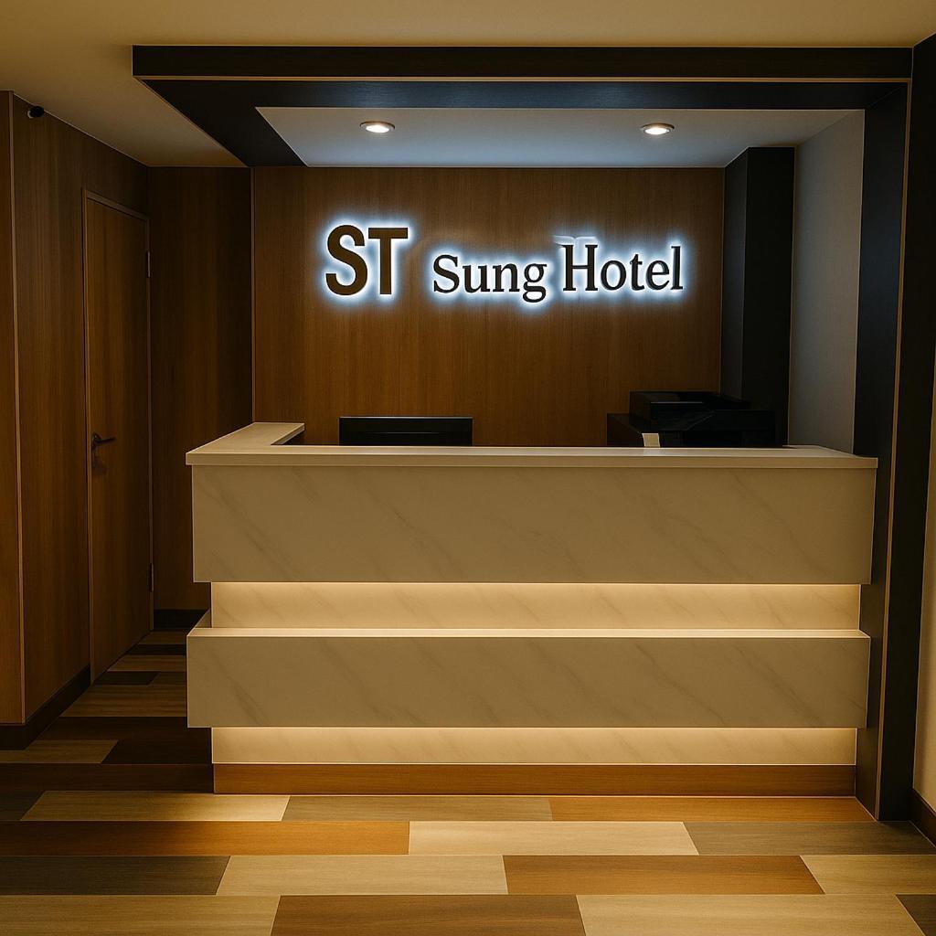 Sung Tai Hotel Kaohsiung Zewnętrze zdjęcie