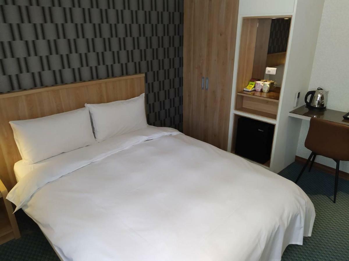 Sung Tai Hotel Kaohsiung Zewnętrze zdjęcie